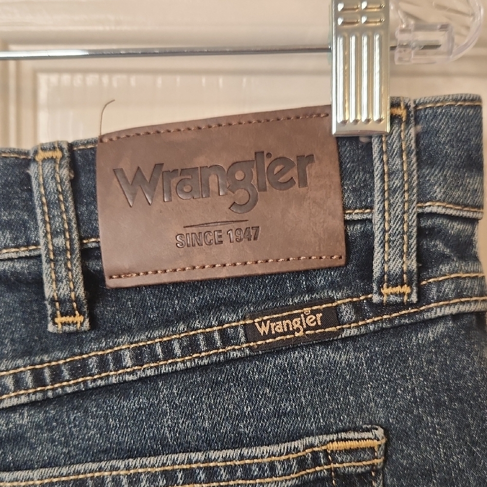 NWT Wrangler Men's Blue Regular Fit Jeans Size 36x30 - Picture 8 of 16